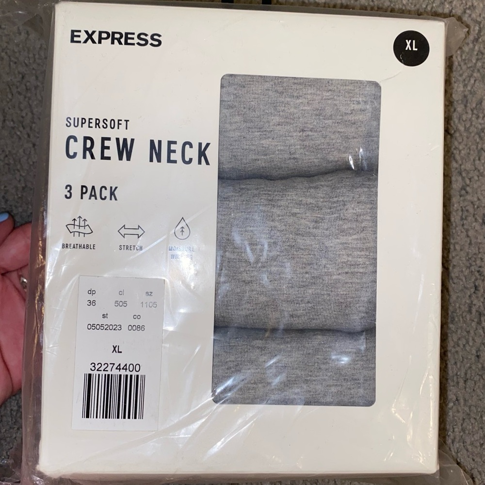 NWT Express Supersoft Crew Neck Shirts 3 Pack Men’s size XL Extra Large Gray